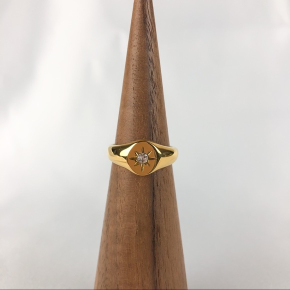 18k gold plated stainless steel ring - Picture 1 of 4